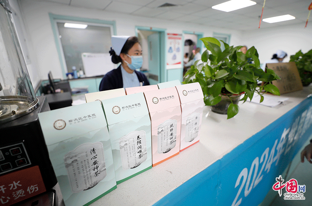 晋中市医护人员跨年夜 坚守岗位 守护健康