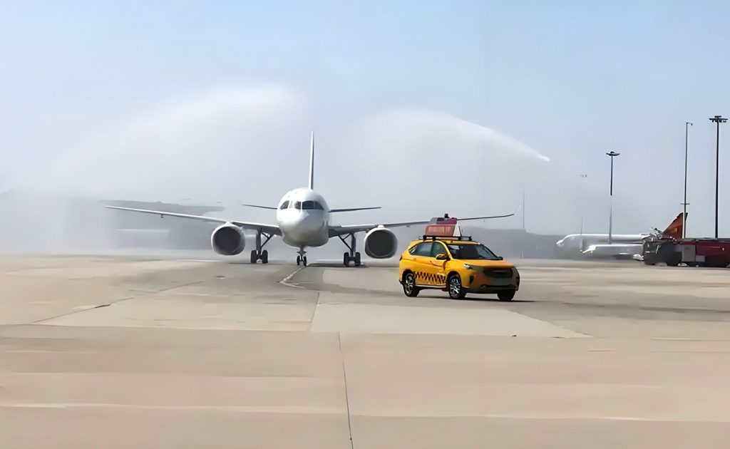 国产大飞机C919首飞上海虹桥—沈阳航线