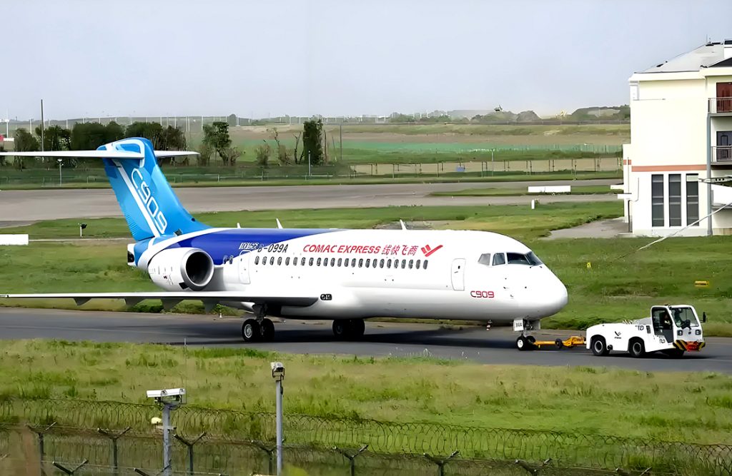 C909客机越南首航，中国商飞东南亚航线网络再扩张