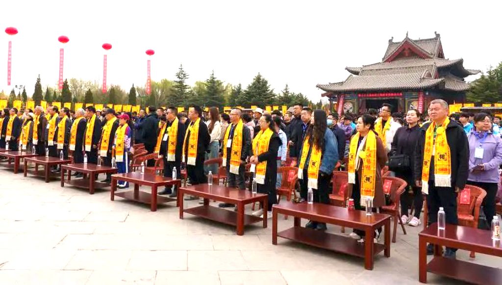 穿越600年的家族群聊！洪洞大槐树祭祖现场：1230个姓氏在线“认亲”