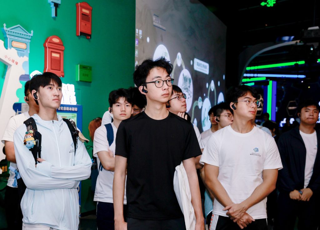 港澳台学子深研科技非遗 共探大湾区发展新篇