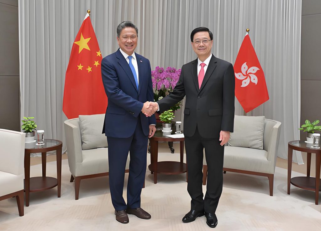 李家超会晤柬埔寨副首相孙占托 共探琼港经贸新机遇 深化 “一带一路” 合作