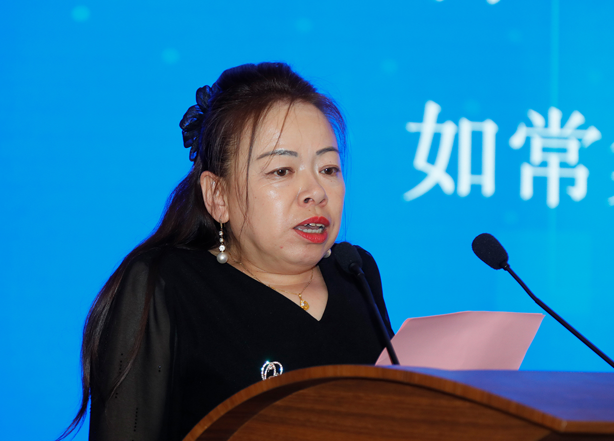 残疾群体代表韩彐萍发言