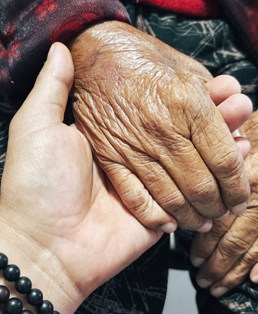 重阳登高思敬老：让传统节日锚定时代精神坐标