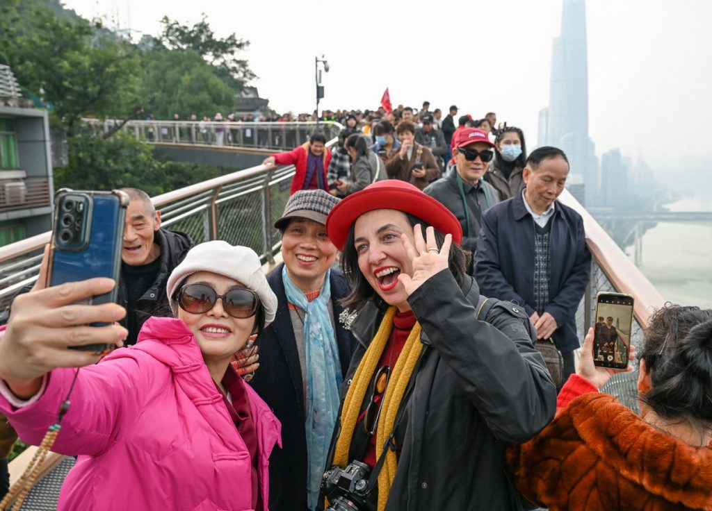 重庆鹅岭栈桥成为旅游新地标